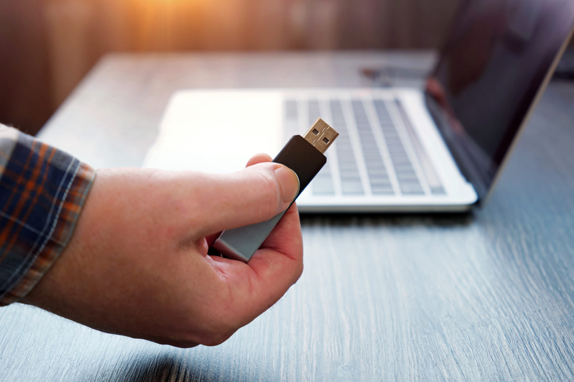 Security Awareness zorgt voor bewustwording van fysieke dreigingen op IT-beveiliging